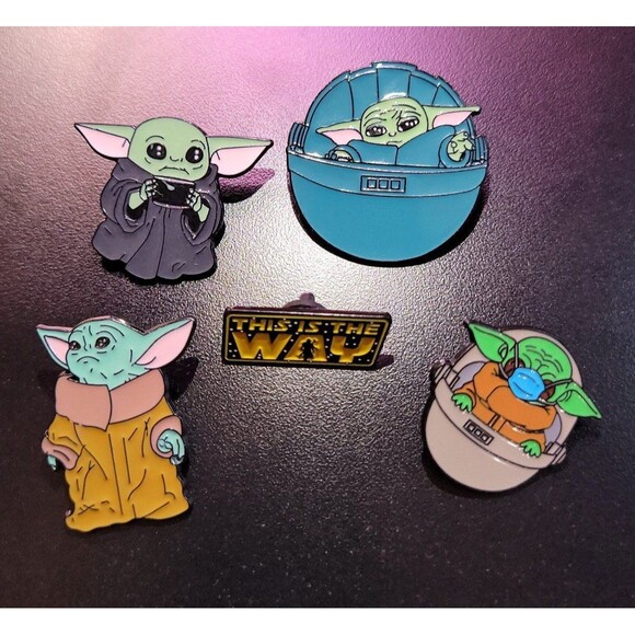Star Wars baby yoda enamel pin set‎ of 5 mandalorian - Picture 1 of 2